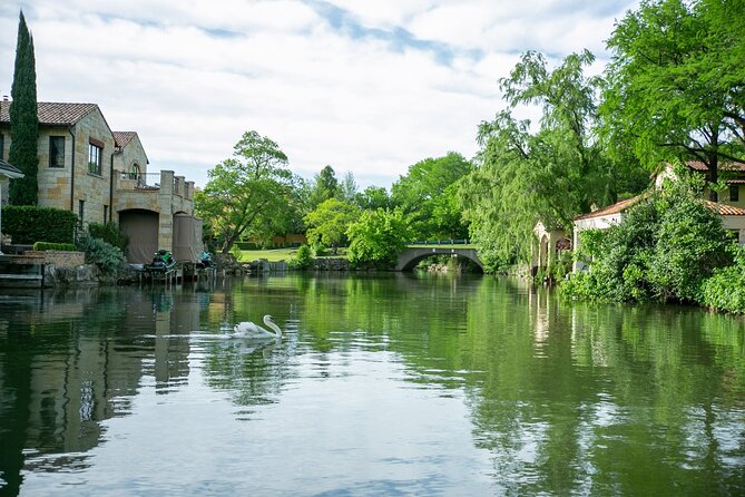 3 Hour Private Boat Charter on Lake Austin for up to 12 People - Little Venice Grotto: The Close-Up Moment People Remember