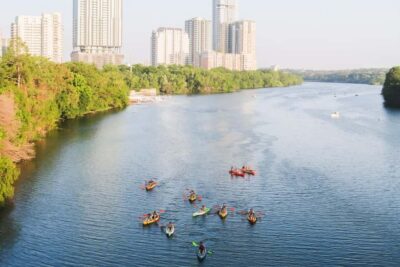 Austin: Downtown Skyline Kayaking Tour - Meeting at the kayak rental area: what you do right away
