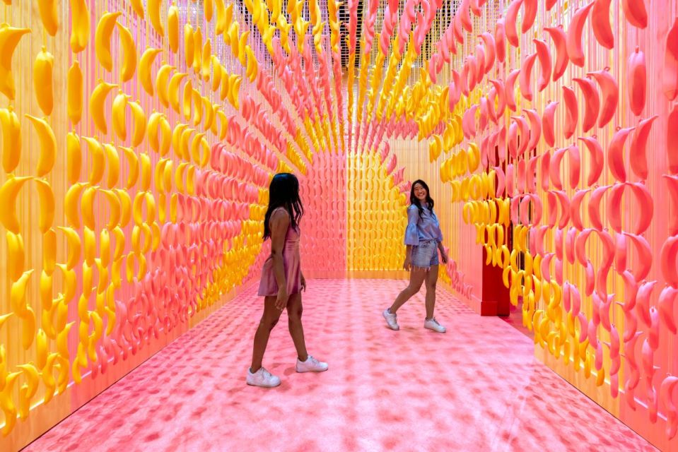 Austin: Museum of Ice Cream Admission Ticket - The Headliners: Sprinkle Pool, Banana Forest, Rainbow Tunnel