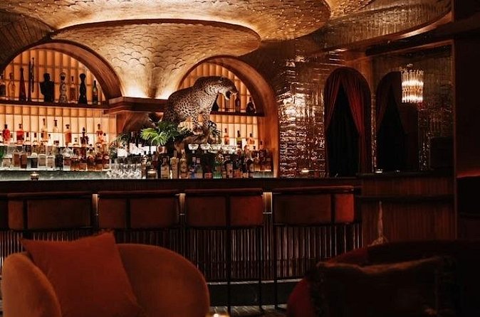 Austin's Best Speakeasies 3-Hour Guided Tour - Capitol Building views: the ride that adds context