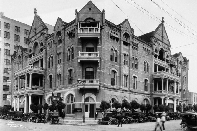Austin’s Haunted Ghost & Murder Tour - Stop 5 at the Driskill: Samantha, room 525, and the hotel legend feel