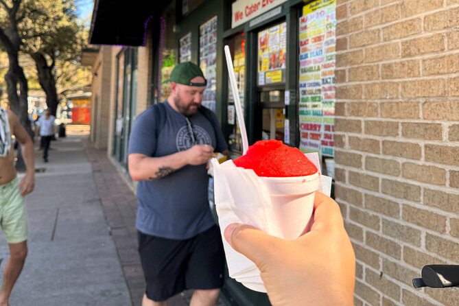 Devour Downtown Austin Walking Food Tour - Taqueria 10 de 10 street tacos: find the taco rhythm