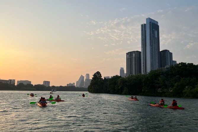 Downtown Austin Sunset Kayak Tour with 1.5 Million Bats - What’s included (and how that affects your value)