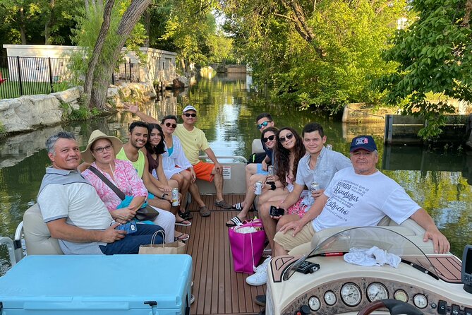 Lake Austin Sunset Boat Cruise – 1 - Hour Scenic Tour BYOB - Little Venice Views Start Immediately: Quince Lakehouse to Hula Hut