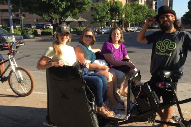 Live Music Capital of the World Pedicab Tour - Guides, Humor, and the Question You Should Ask