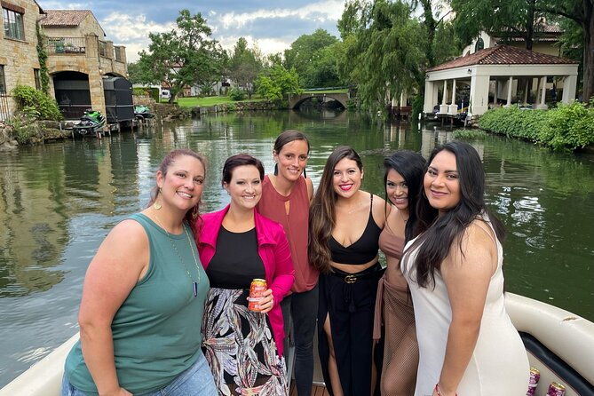 Private 2hr Scenic Boat Cruise Lake Austin- BYOB- Fits 15 People - Little Venice, Mount Bonnell, and the Holdsworth Center: The Views That Make Photos Easy