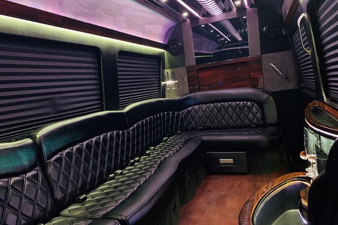 Texas Hill Country Group Wine Tour by Limousine - Group size and why your day won’t feel chaotic